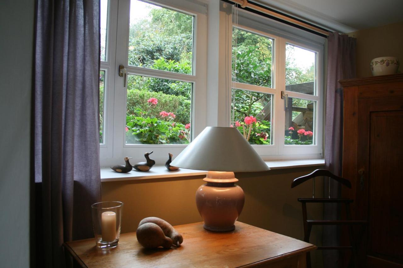 Landhaus In Idyllischer, Ruhiger Lage Und Flughafennaehe Ratingen Buitenkant foto